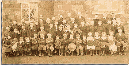 Ysgol Llanwnog, tua 1895 