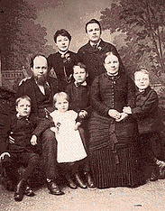 Victorian family photo