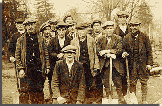 Estate Workers, Glangwryney
