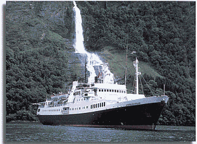 expedition ship